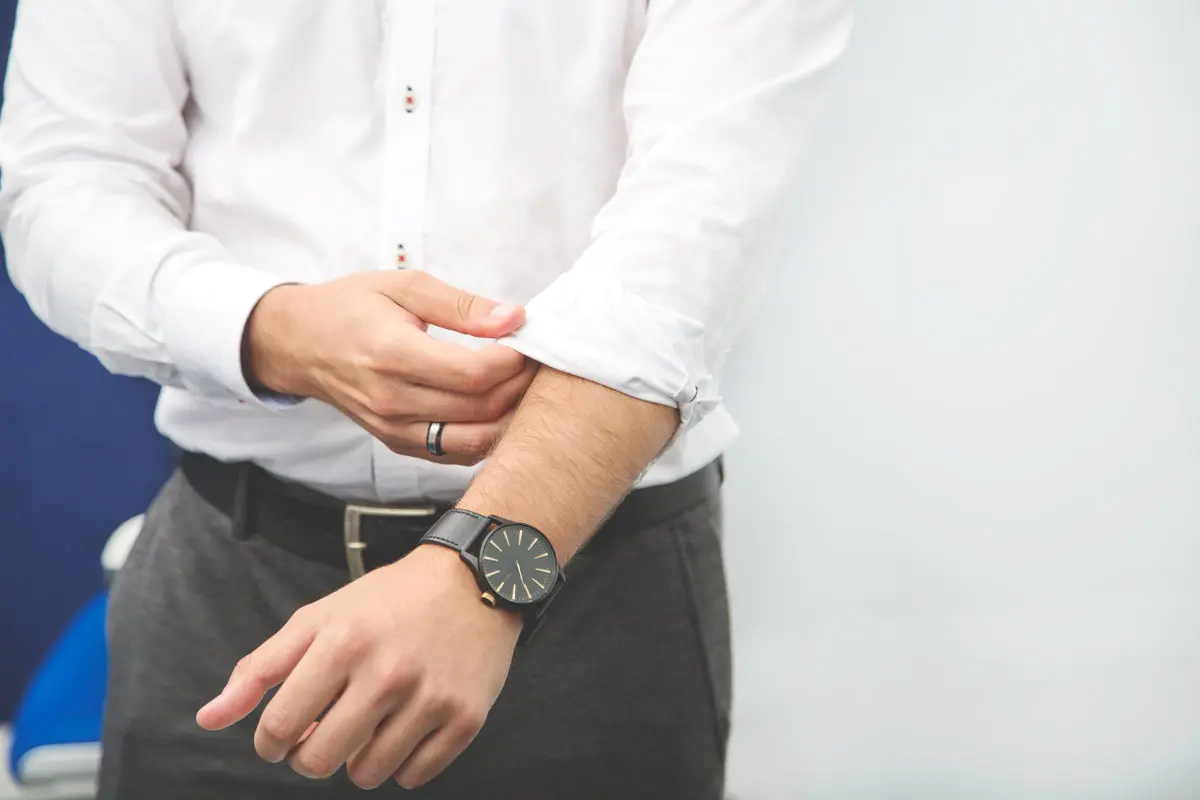 Comment porter une chemise blanche homme ?